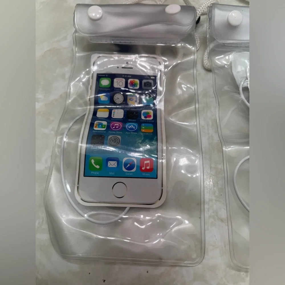 2 Dry Pro Water-Resistant Apple iPhone Case Waterproof Phone Pouch - Clear